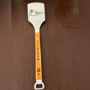 Patriots Grill Spatula with Wooden Handle